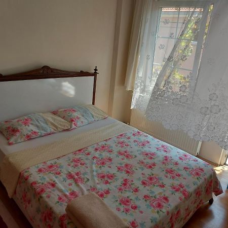 Celil Pansiyon Ayvalı Buitenkant foto