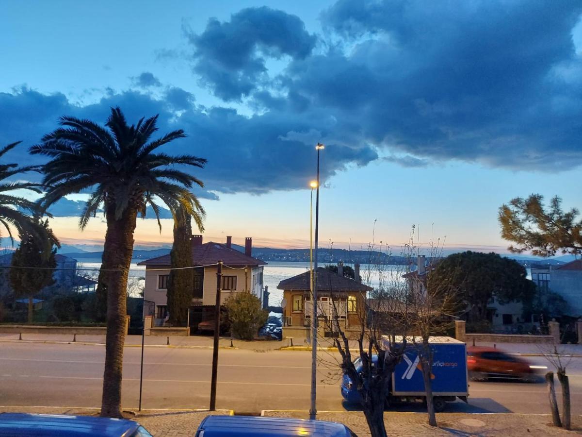 Celil Pansiyon Ayvalı Buitenkant foto