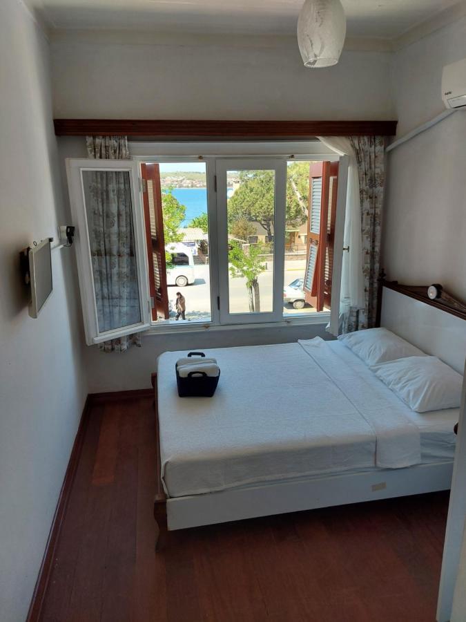 Celil Pansiyon Ayvalı Buitenkant foto